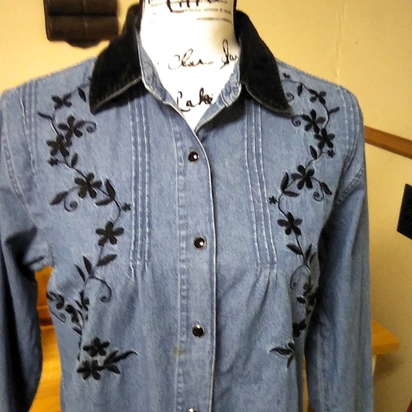 WOMEN'S DENIM SHIRT VINTAGE "BILL BLASS" (sz S) - Picture 6 of 7